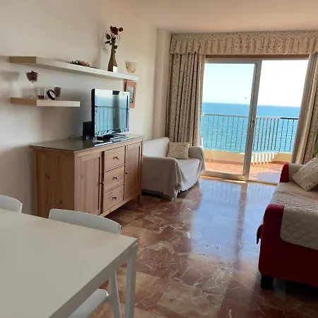 Apartamento Frente Al Mar Primera Linea De Playa Apartment With 2 Bedrooms Beachfront Fuengirola