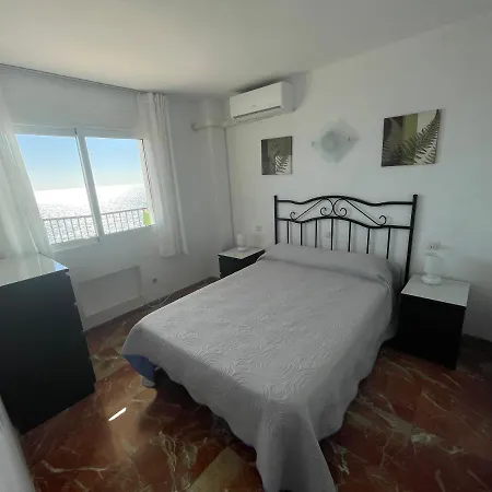 Lägenhet Apartamento Frente Al Mar Primera Linea De Playa Apartment With 2 Bedrooms Beachfront Fuengirola